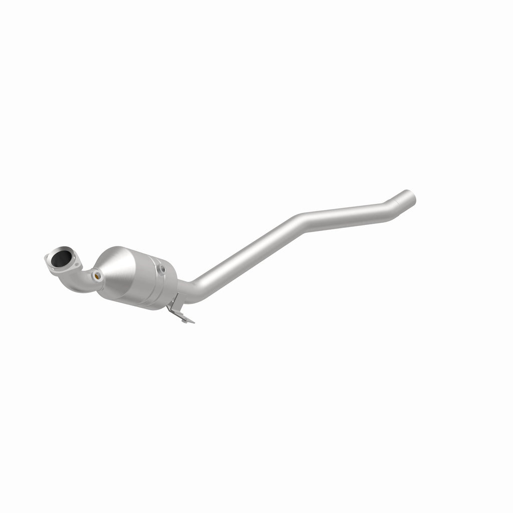 MagnaFlow Exhaust Products 52177 OEM Grade Direct-Fit Catalytic Converter for Select Mercedes-Benz R350
