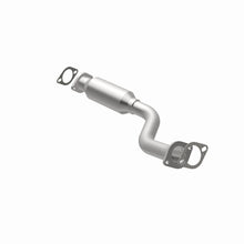 Load image into Gallery viewer, MagnaFlow Exhaust Products 5592317 California CARB Direct-Fit Catalytic Converter for Select Nissan Rogue, Nissan Rogue Select