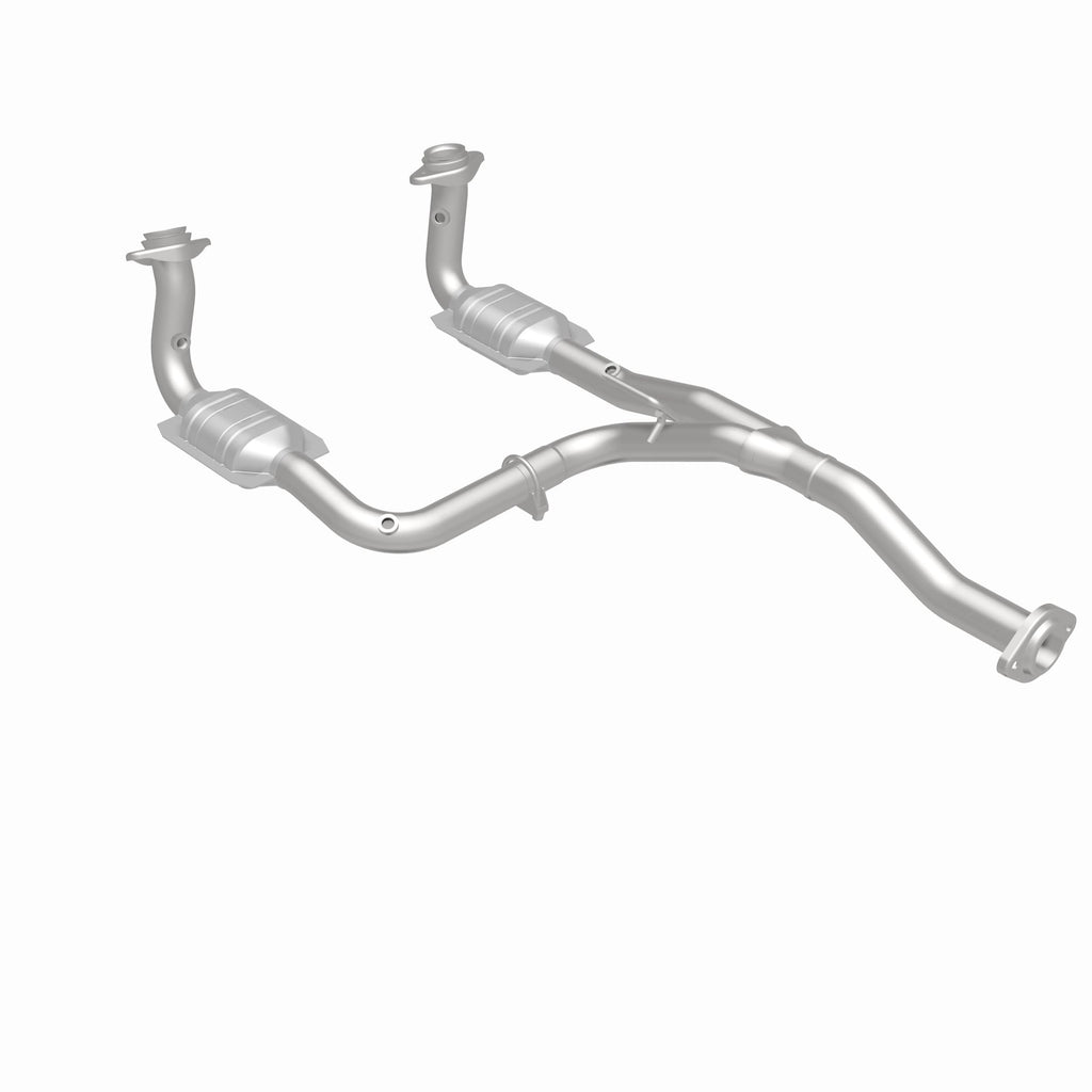 MagnaFlow Exhaust Products 23957 HM Grade Direct-Fit Catalytic Converter for Select Jeep Liberty