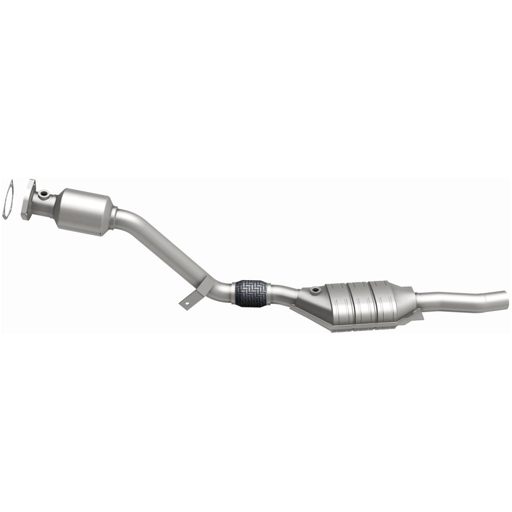 MagnaFlow Exhaust Products 51589 OEM Grade Direct-Fit Catalytic Converter for Select Audi A6, Audi A6 Quattro, Volkswagen Passat