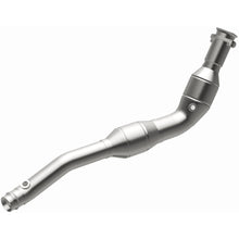 Load image into Gallery viewer, MagnaFlow Exhaust Products 21-717 OEM Grade Direct-Fit Catalytic Converter for Select Land Rover LR4