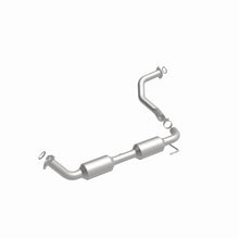 Load image into Gallery viewer, MagnaFlow Exhaust Products 5582935 California CARB Direct-Fit Catalytic Converter for Select Toyota Tundra