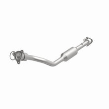 Load image into Gallery viewer, MagnaFlow Exhaust Products 23969 HM Grade Direct-Fit Catalytic Converter for Select Chevrolet Cavalier, Chevrolet Classic, Chevrolet Malibu, Oldsmobile Alero, Pontiac Grand Am, Pontiac Sunfire