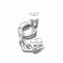 Load image into Gallery viewer, MagnaFlow Exhaust Products 52305 OEM Grade Manifold Catalytic Converter for Select Saab 9-2X, Subaru Forester, Subaru Impreza, Subaru Legacy, Subaru Outback