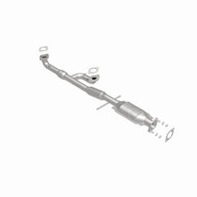 Load image into Gallery viewer, MagnaFlow Exhaust Products 24395 HM Grade Direct-Fit Catalytic Converter for Select Hyundai XG350, Kia Amanti