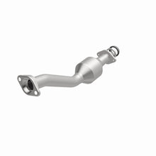 Load image into Gallery viewer, MagnaFlow Exhaust Products 557110 California CARB Direct-Fit Catalytic Converter for Select Nissan Juke