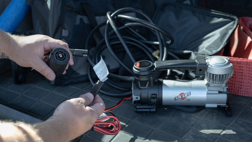 Air Lift 16153 Upgrade or convert your current air compressor with Air Lift’s 7-Way Adaptor.