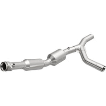 Load image into Gallery viewer, MagnaFlow Exhaust Products 5582310 California CARB Direct-Fit Catalytic Converter for Select Ford E-150, Ford E-250