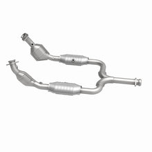 Load image into Gallery viewer, MagnaFlow Exhaust Products 454007 California CARB Direct-Fit Catalytic Converter for Select Ford Mustang