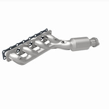 Load image into Gallery viewer, MagnaFlow Exhaust Products 4451500 California CARB Manifold Catalytic Converter for Select Nissan TITAN