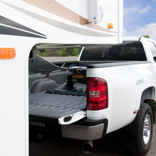 Load image into Gallery viewer, CURT 16310 X5 Gooseneck-to-5th-Wheel Adapter Plate with Square Shank
