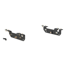 Load image into Gallery viewer, CURT 16424 Custom 5th Wheel Brackets, Select Ford F-250, F-350, F-450 Super Duty