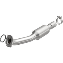Load image into Gallery viewer, MagnaFlow Exhaust Products 5592944 California CARB Direct-Fit Catalytic Converter for Select Toyota RAV4