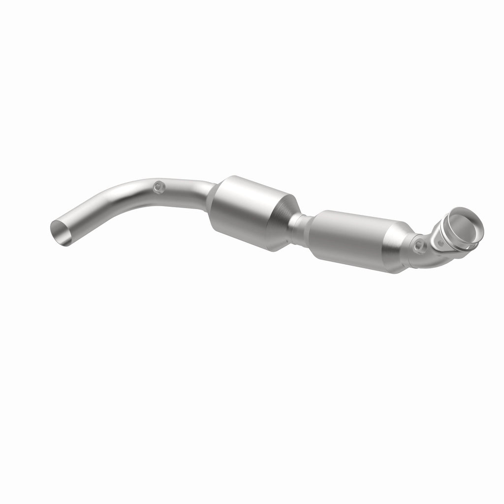 MagnaFlow Exhaust Products 5582311 California CARB Direct-Fit Catalytic Converter for Select Ford E-150, Ford E-250