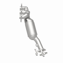 Load image into Gallery viewer, MagnaFlow Exhaust Products 5631763 California CARB Manifold Catalytic Converter for Select BMW 128i, BMW 328i, BMW 328i xDrive, BMW 328xi