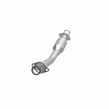 Load image into Gallery viewer, MagnaFlow Exhaust Products 557457 California CARB Direct-Fit Catalytic Converter for Select Nissan Juke
