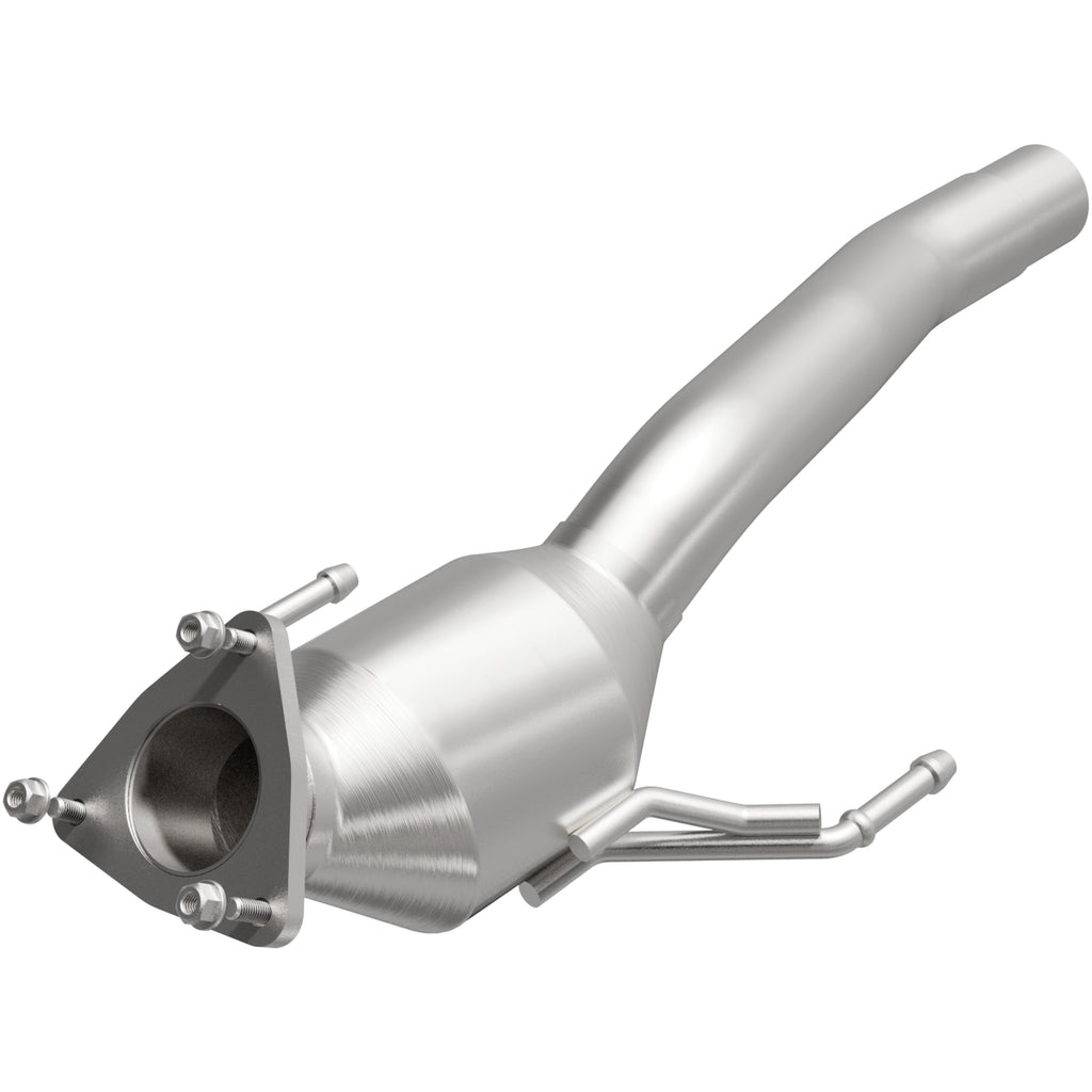 MagnaFlow Exhaust Products 52377 OEM Grade Direct-Fit Catalytic Converter for Select Porsche Cayenne