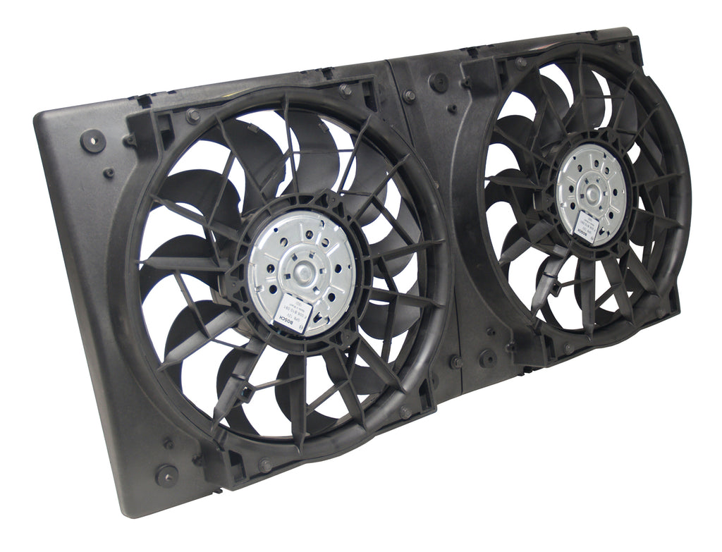 Derale 16928 High Output Dual 12" Electric RAD Fan/Plastic Shroud Kit