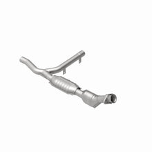 Load image into Gallery viewer, MagnaFlow Exhaust Products 51301 OEM Grade Direct-Fit Catalytic Converter for Select Ford F-150, Ford F-150 Heritage