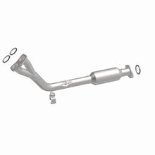 Load image into Gallery viewer, MagnaFlow Exhaust Products 4481912 California CARB Direct-Fit Catalytic Converter for Select Toyota 4Runner
