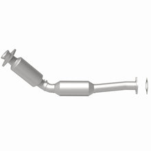 Load image into Gallery viewer, MagnaFlow Exhaust Products 5411010 California CARB Direct-Fit Catalytic Converter for Select Ford Crown Victoria, Lincoln Town Car, Mercury Grand Marquis