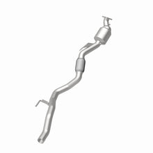 Load image into Gallery viewer, MagnaFlow Exhaust Products 5551370 California CARB Direct-Fit Catalytic Converter for Select Porsche Cayenne