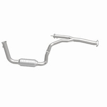 Load image into Gallery viewer, MagnaFlow Exhaust Products 49582 OEM Grade Direct-Fit Catalytic Converter for Select Jeep Liberty