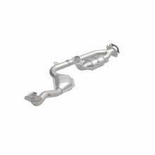 Load image into Gallery viewer, MagnaFlow Exhaust Products 441113 California CARB Direct-Fit Catalytic Converter for Select Lincoln Continental