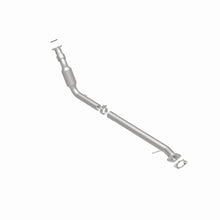 Load image into Gallery viewer, MagnaFlow Exhaust Products 5451126 California CARB Direct-Fit Catalytic Converter for Select Buick Terraza, Chevrolet Uplander, Pontiac Montana, Saturn Relay
