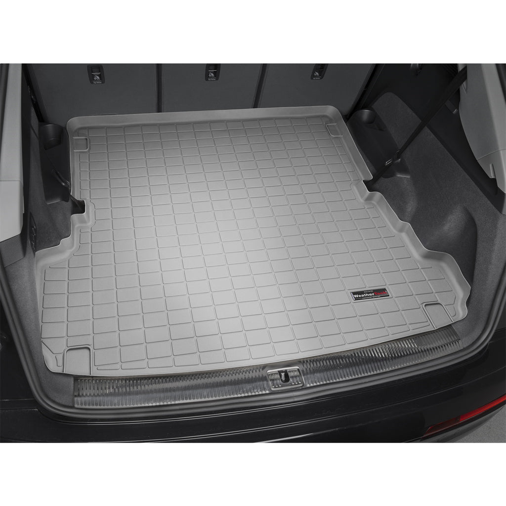 1717-Audi-Q7-Cargo-Liner-Grey