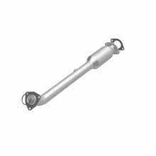 Load image into Gallery viewer, MagnaFlow Exhaust Products 51602 OEM Grade Direct-Fit Catalytic Converter for Select Nissan Frontier, Suzuki Equator