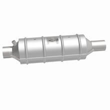 Load image into Gallery viewer, MagnaFlow Exhaust Products 55300 Standard Grade Universal Catalytic Converter for Select Ford E-350 Econoline, Ford E-350 Econoline Club Wagon, Ford E-350 Super Duty, Ford E-450 Super Duty, Ford F-250, Ford F-250 Super Duty, Ford F-350 Super Duty, Ford