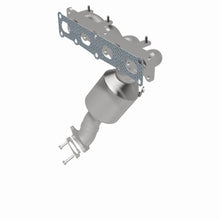 Load image into Gallery viewer, MagnaFlow Exhaust Products 22-158 OEM Grade Manifold Catalytic Converter for Select Chrysler 200, Dodge Dart, Fiat 500X, Jeep Cherokee, Jeep Renegade, Ram ProMaster City