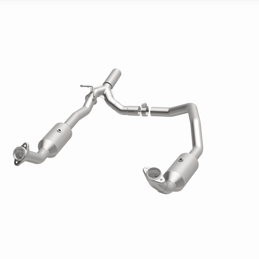 MagnaFlow Exhaust Products 280014 OEM Grade Direct-Fit Catalytic Converter for Select Ford E-350 Super Duty, Ford E-450 Super Duty