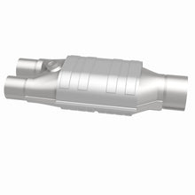Load image into Gallery viewer, MagnaFlow Exhaust Products 99047HM HM Grade Universal Catalytic Converter for Select Chevrolet Express 1500, Chevrolet Express 2500, GMC Savana 1500, GMC Savana
