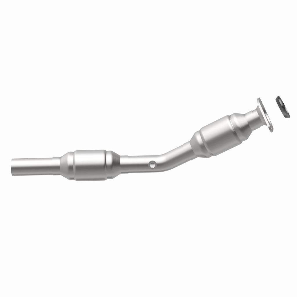 MagnaFlow Exhaust Products 49461 OEM Grade Direct-Fit Catalytic Converter for Select Pontiac Vibe, Toyota Corolla, Toyota Matrix