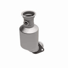 Load image into Gallery viewer, MagnaFlow Exhaust Products 458051 California CARB Direct-Fit Catalytic Converter for Select Jeep Liberty