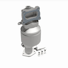 Load image into Gallery viewer, MagnaFlow Exhaust Products 6511893 California CARB Manifold Catalytic Converter for Select Acura MDX, Honda Accord, Honda Passport, Honda Pilot