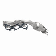 Load image into Gallery viewer, MagnaFlow Exhaust Products 5481342 California CARB Manifold Catalytic Converter for Select Toyota 4Runner, Toyota FJ Cruiser, Toyota Tacoma, Toyota Tundra