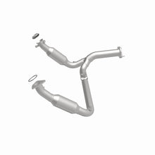 Load image into Gallery viewer, MagnaFlow Exhaust Products 49194 OEM Grade Direct-Fit Catalytic Converter for Select Chevrolet Avalanche, Chevrolet Silverado 1500, Chevrolet Suburban 1500, Chevrolet Tahoe, GMC Sierra 1500, GMC Yukon, GMC Yukon XL