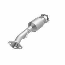 Load image into Gallery viewer, MagnaFlow Exhaust Products 52690 OEM Grade Direct-Fit Catalytic Converter for Select Chevrolet City Express, Nissan NV200