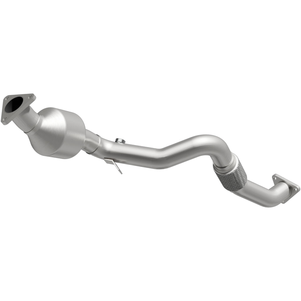 MagnaFlow Exhaust Products 51943 OEM Grade Direct-Fit Catalytic Converter for Select Audi Q7, Volkswagen Touareg