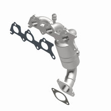 Load image into Gallery viewer, MagnaFlow Exhaust Products 51861 OEM Grade Manifold Catalytic Converter for Select Chrysler Sebring, Dodge Avenger
