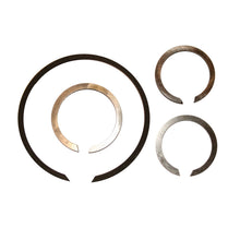 Load image into Gallery viewer, Omix 18880.40 Manual Trans Input Shaft Snap Ring Set for Select Jeep Willys