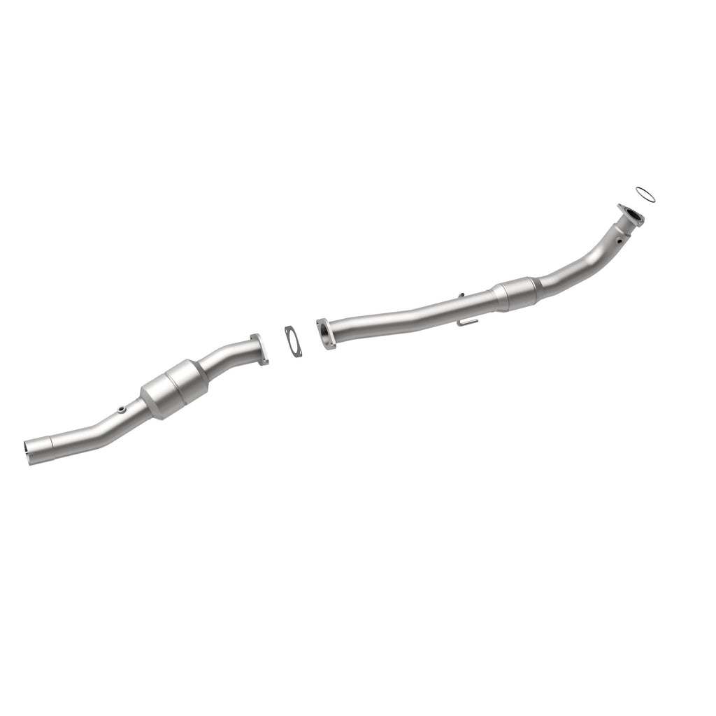 MagnaFlow Exhaust Products 51949 OEM Grade Direct-Fit Catalytic Converter for Select Chevrolet Silverado HD