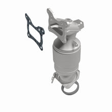 Load image into Gallery viewer, MagnaFlow Exhaust Products 5531020 California CARB Manifold Catalytic Converter for Select Honda CR-V
