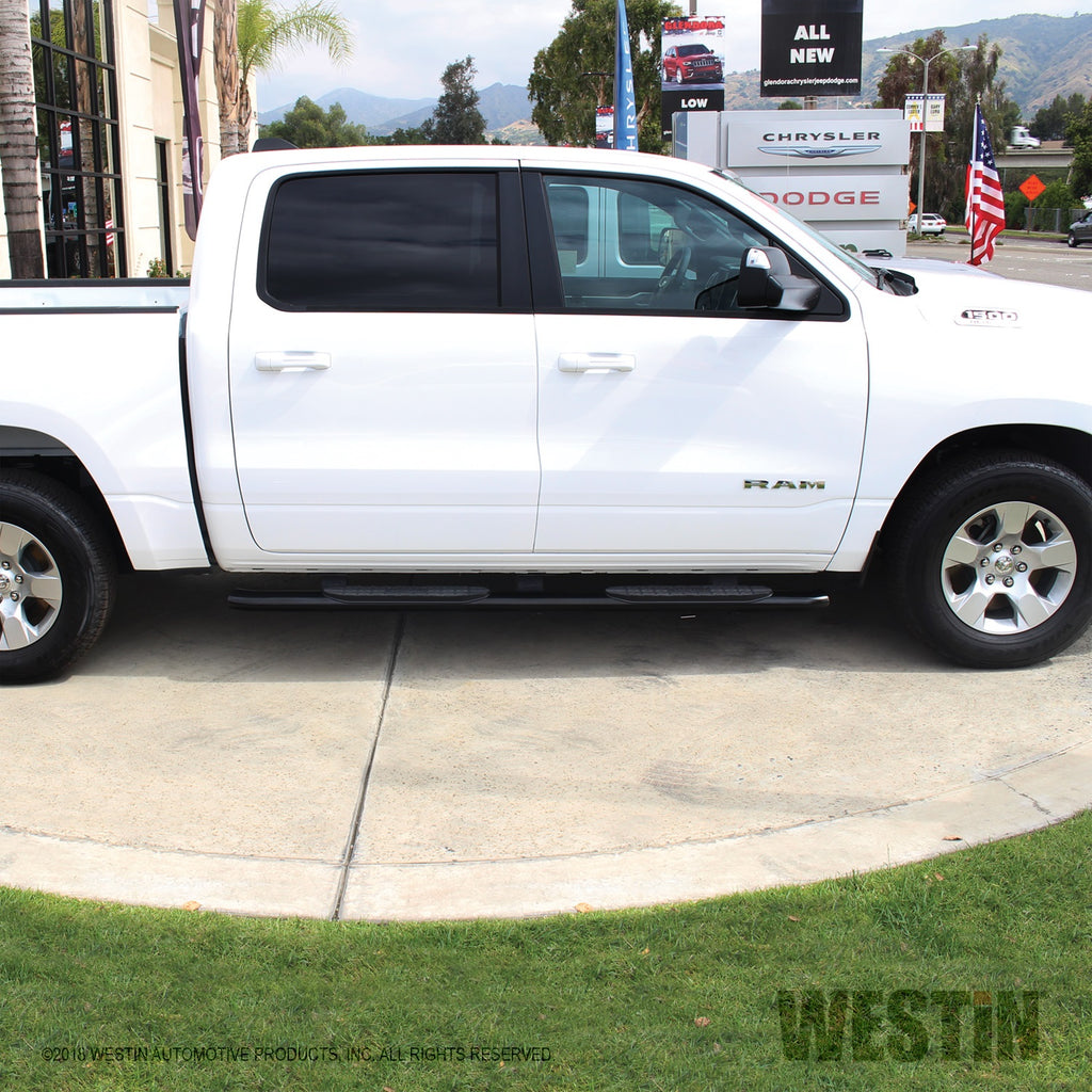 19-20-Ram-1500-Quad-Cab-(Excludes-Ram-1500-Classic)-Pro-Traxx-4-Oval-Nerf-Step-Bars---Black