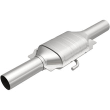 Load image into Gallery viewer, MagnaFlow Exhaust Products 3322223 California CARB Direct-Fit Catalytic Converter for Select Buick LeSabre, Buick Park Avenue, Buick Reatta, Buick Riviera, Cadillac Commercial Chassis, Cadillac DeVille, Cadillac Fleetwood, Oldsmobile 88, Oldsmobile 98,