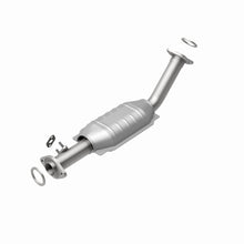 Load image into Gallery viewer, MagnaFlow Exhaust Products 23752 HM Grade Direct-Fit Catalytic Converter for Select Toyota Tundra