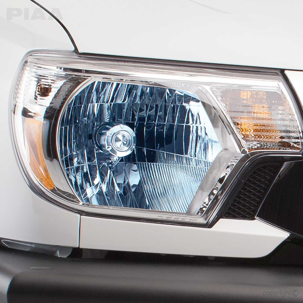 PIAA 19615 9005/HB3 Xtreme White Plus Replacement Bulb for Select Acura CL, Acura ILX, Acura Integra, Acura MDX, Acura NSX, Acura RDX, Acura RL, Acura RSX, Acura TL, Acura TSX, Acura ZDX, BMW X5, BMW Z3, Buick Century, Buick Encore, Buick LeSabre, Buick